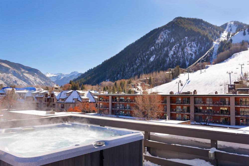 Independence Square Unit 313, Downtown Hotel Room In Aspen With Rooftop Hot Tub מראה חיצוני תמונה